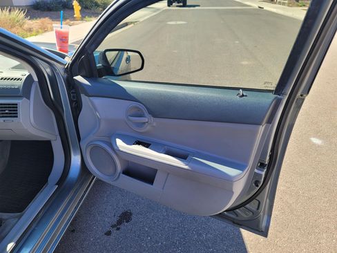 Used 2008 Dodge Avenger SE image 8