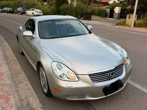 Used 2004 Lexus SC 430 Convertible image 5