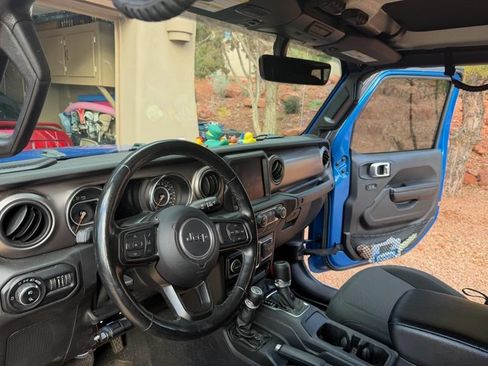 Used 2020 Jeep Gladiator Sport w/ Quick Order Package 24S image 8