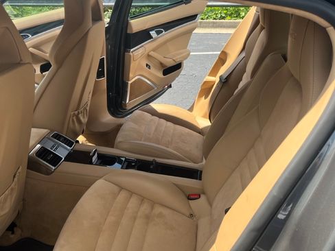 Used 2013 Porsche Panamera GTS AWD/4WD image 10