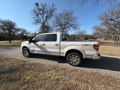 Used 2011 Ford F150 Platinum image 9