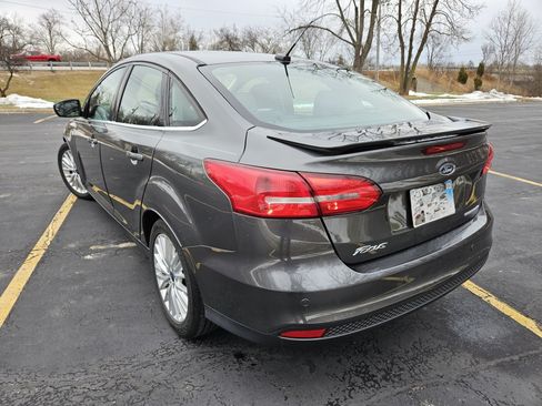 Used 2017 Ford Focus Titanium image 6