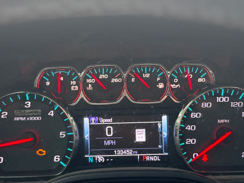 Used 2017 GMC Sierra 1500 SLT AWD/4WD image 5