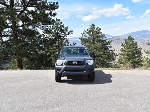 Used 2014 Toyota Tacoma 4x4 Regular Cab image 8