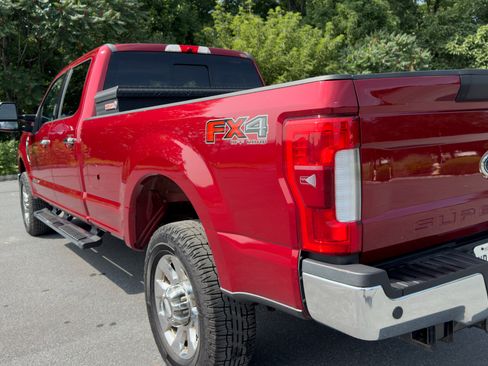 Used 2017 Ford F350 Lariat w/ Lariat Ultimate Package AWD/4WD image 4