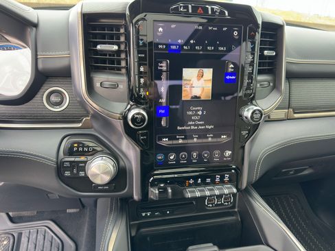 Used 2019 RAM 1500 Limited image 21