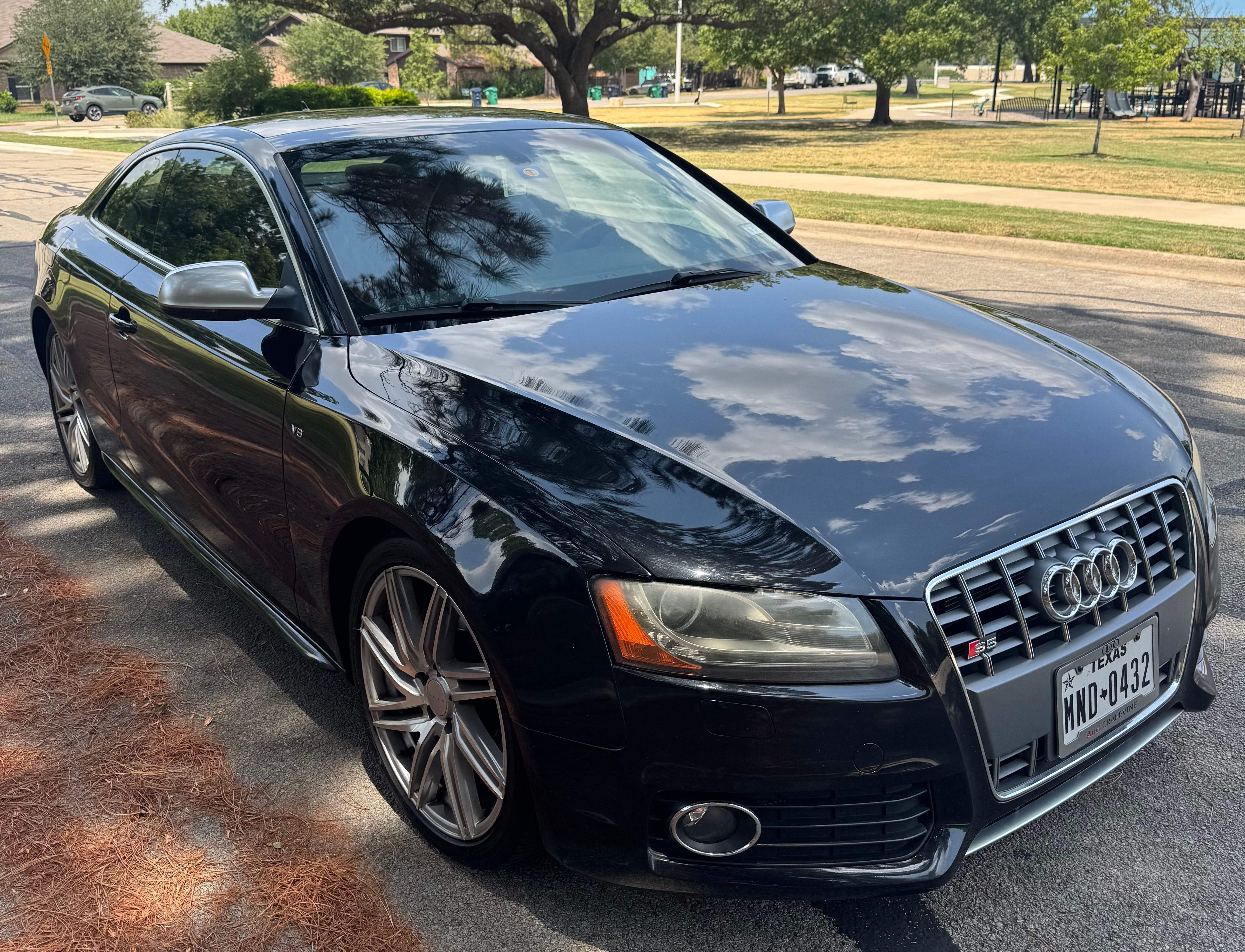 Used 2010 Audi S5 Prestige AWD/4WD image 2