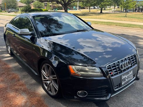 Used 2010 Audi S5 Prestige AWD/4WD image 2