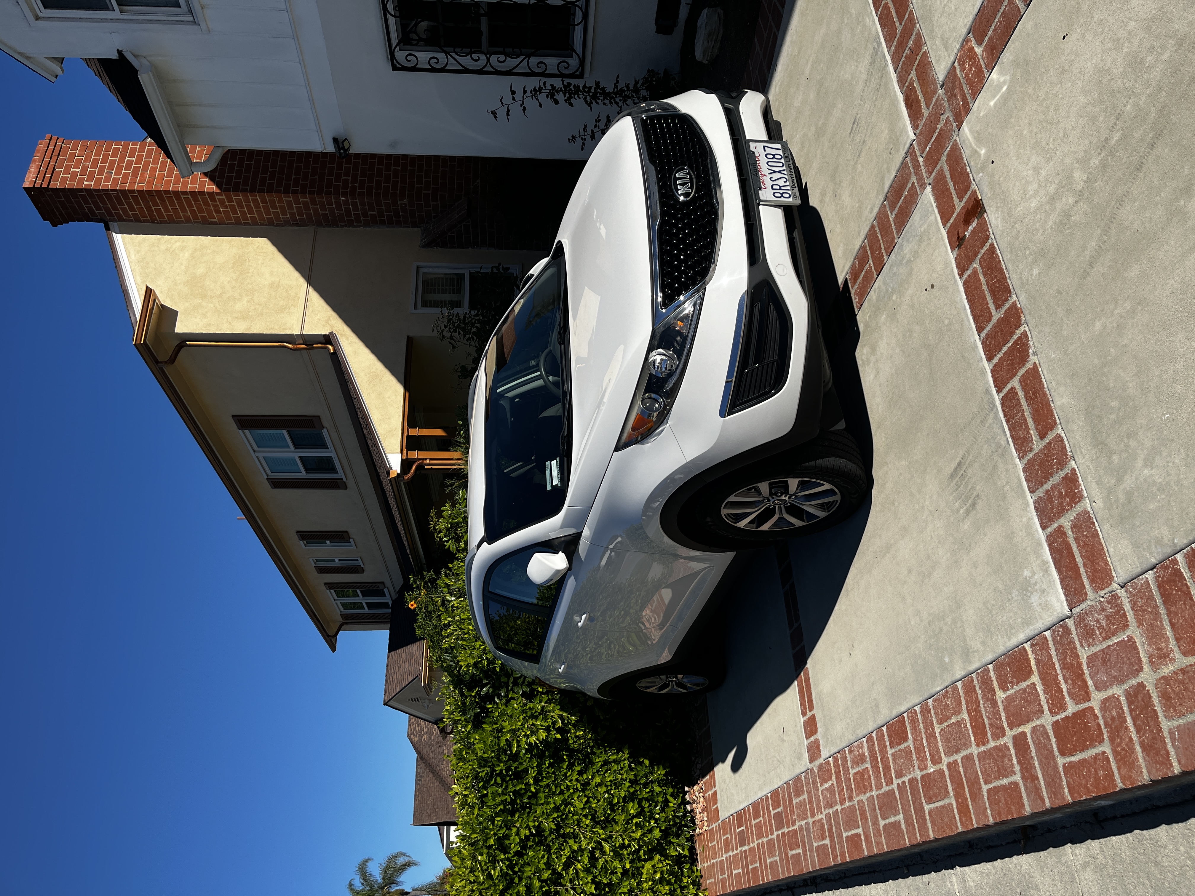 Used 2015 Kia Sportage LX FWD image 1