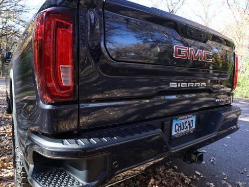 Used 2022 GMC Sierra 1500 AT4X image 6