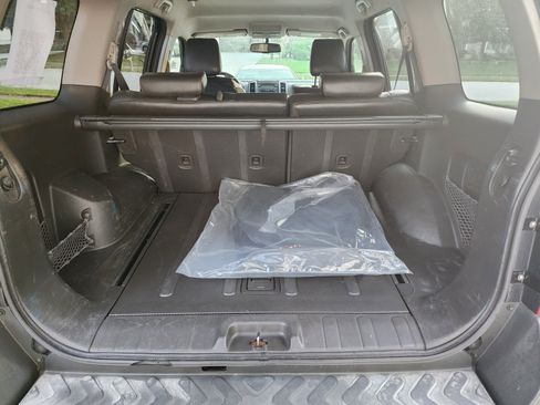 Used 2011 Nissan Xterra PRO-4X w/ Pro-4x Leather Pkg AWD/4WD image 18