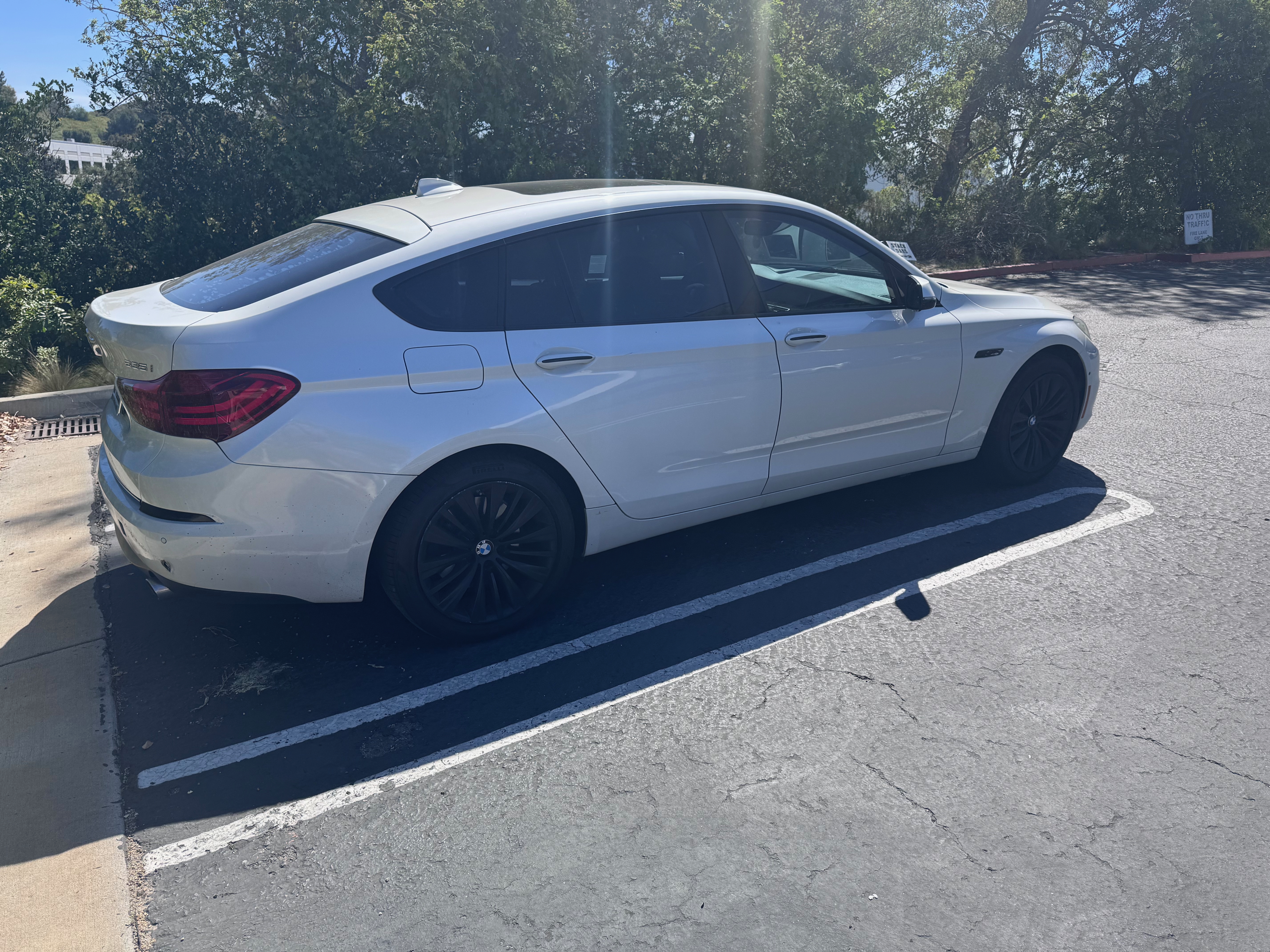 Used 2016 BMW 535i Gran Turismo RWD image 4