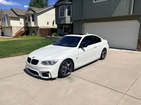 Used 2013 BMW 335i xDrive Coupe AWD/4WD image 15