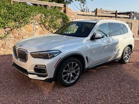 Used 2019 BMW X5 xDrive40i w/ Premium Package AWD/4WD image 1