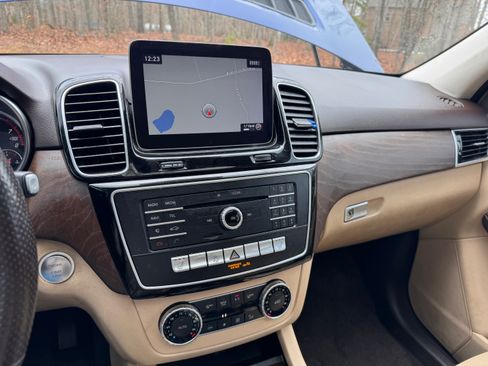 Used 2018 Mercedes-Benz GLE 350 4MATIC image 17