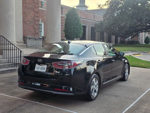 Used 2015 Kia Optima LX image 12