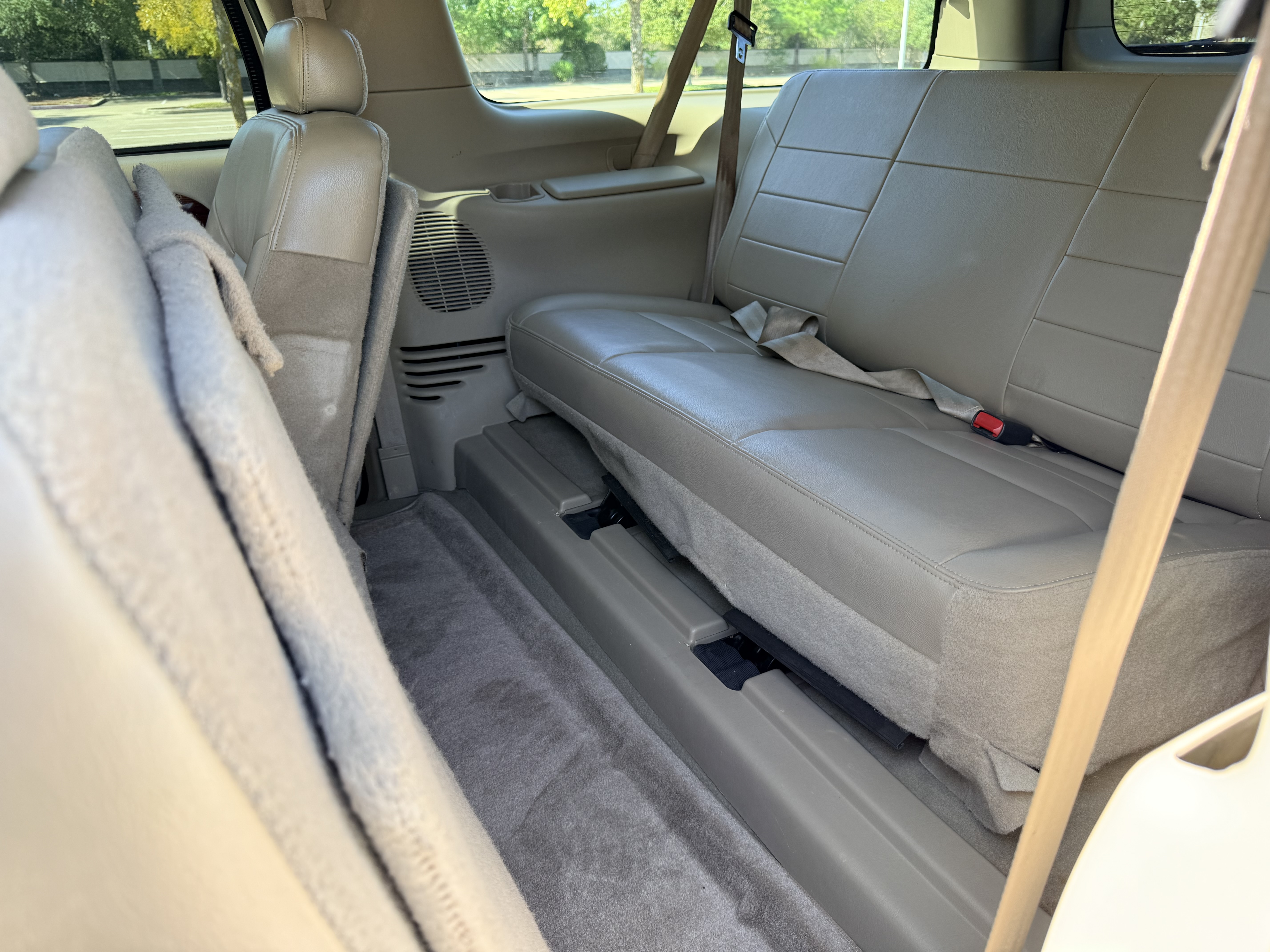 Used 2005 Ford Excursion Limited AWD/4WD image 14