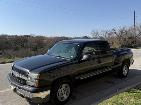 Used 2005 Chevrolet Silverado 1500 LS image 1