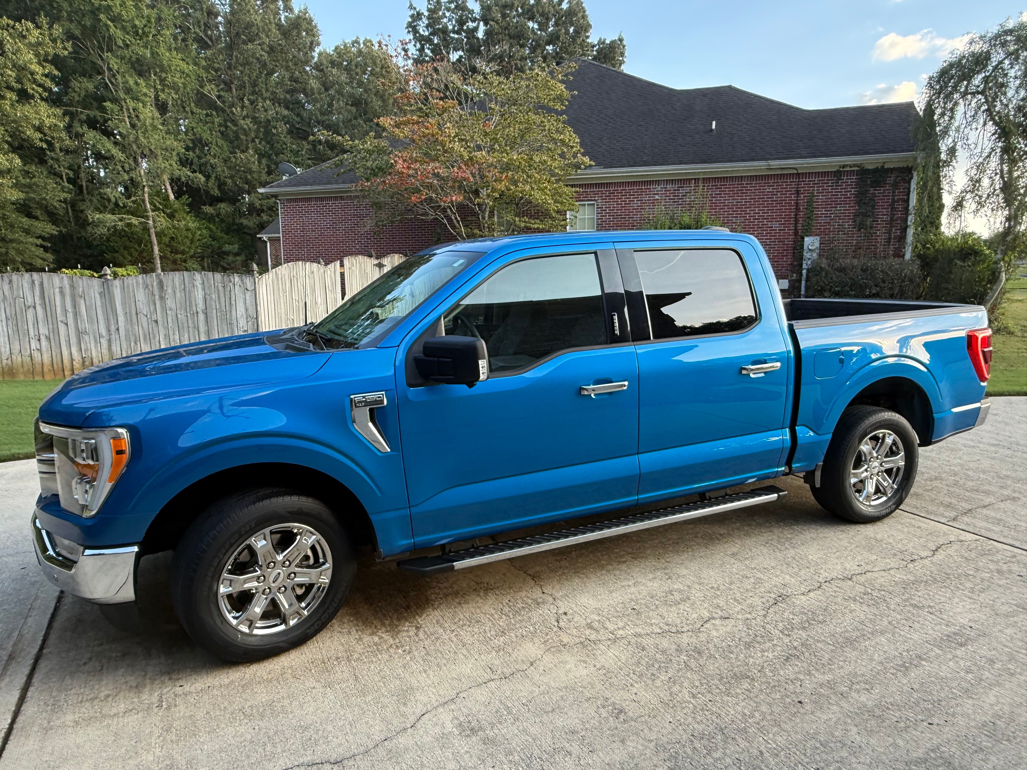 Used 2021 Ford F150 XLT w/ Equipment Group 302A High RWD image 10