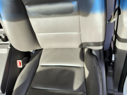 Used 2013 Honda Odyssey Touring Elite image 9