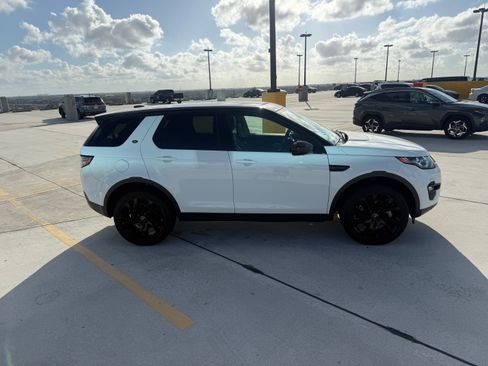 Used 2015 Land Rover Discovery Sport HSE image 5