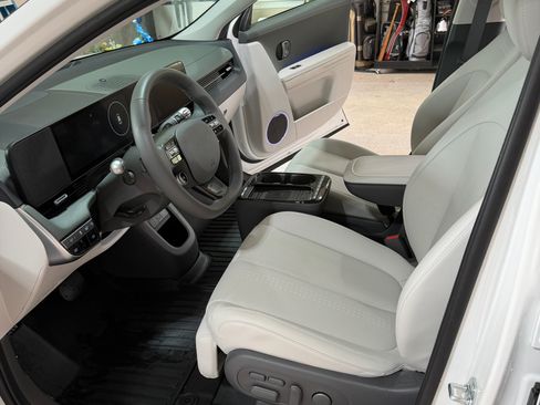 Used 2026 Hyundai Ioniq 5 Limited RWD image 9