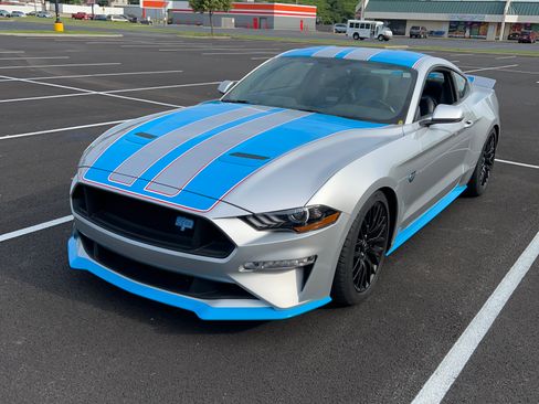Used 2019 Ford Mustang GT w/ GT Performance Package RWD image 2