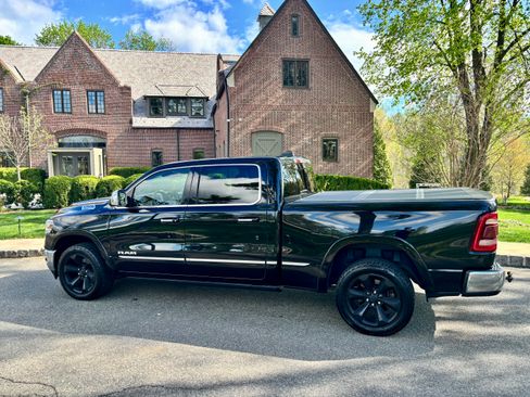 Used 2019 RAM 1500 Limited image 17