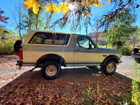 Used 1996 Ford Bronco image 13
