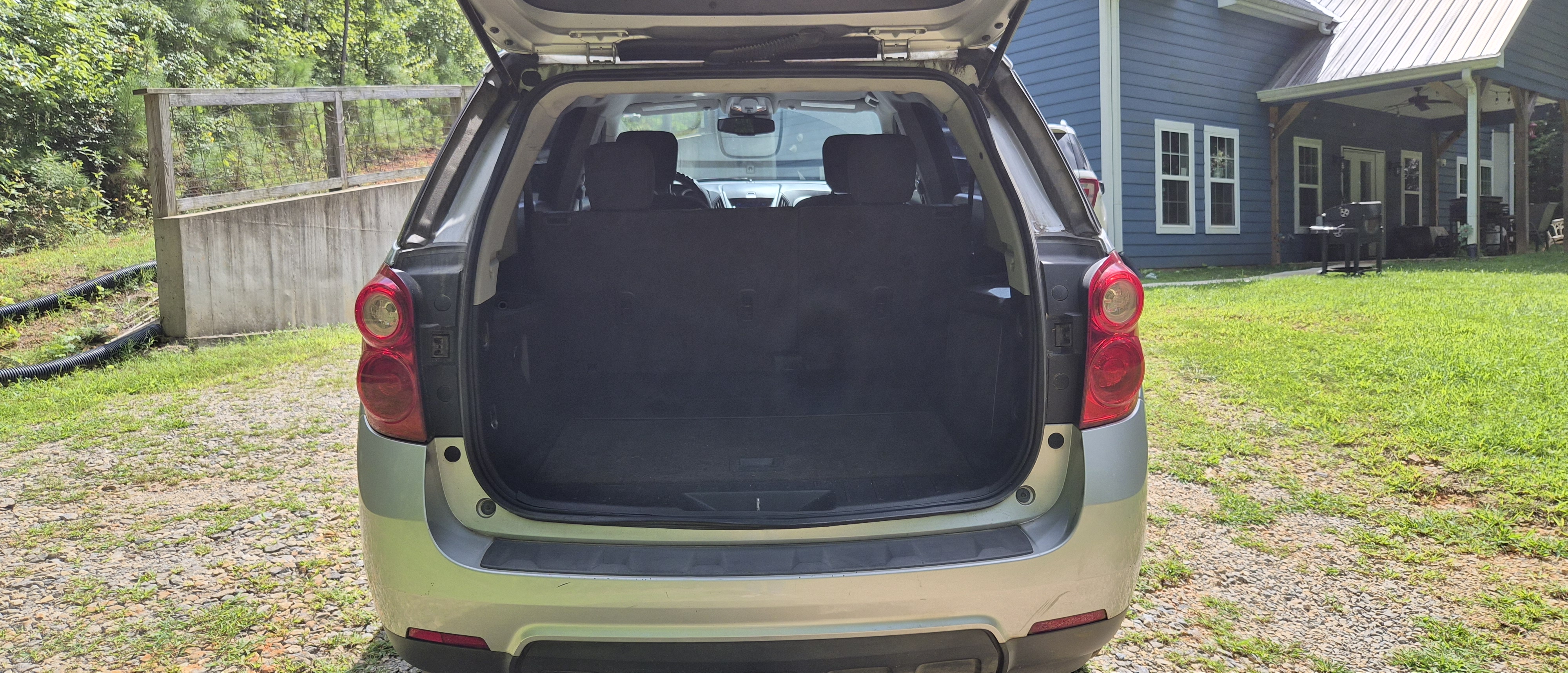 Used 2012 Chevrolet Equinox LS FWD image 9