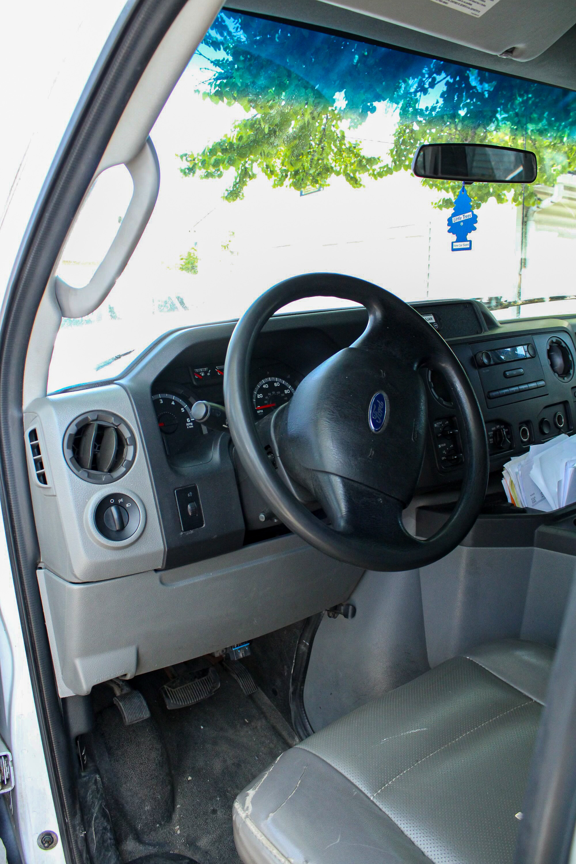 Used 2009 Ford E-250 and Econoline 250 RWD image 24