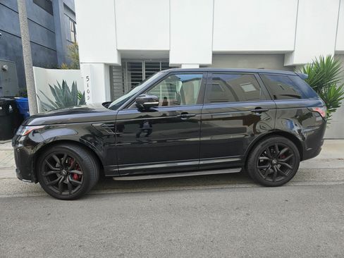 Used 2019 Land Rover Range Rover Sport SVR image 13