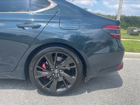 Used 2022 Genesis G70 3.3T image 6