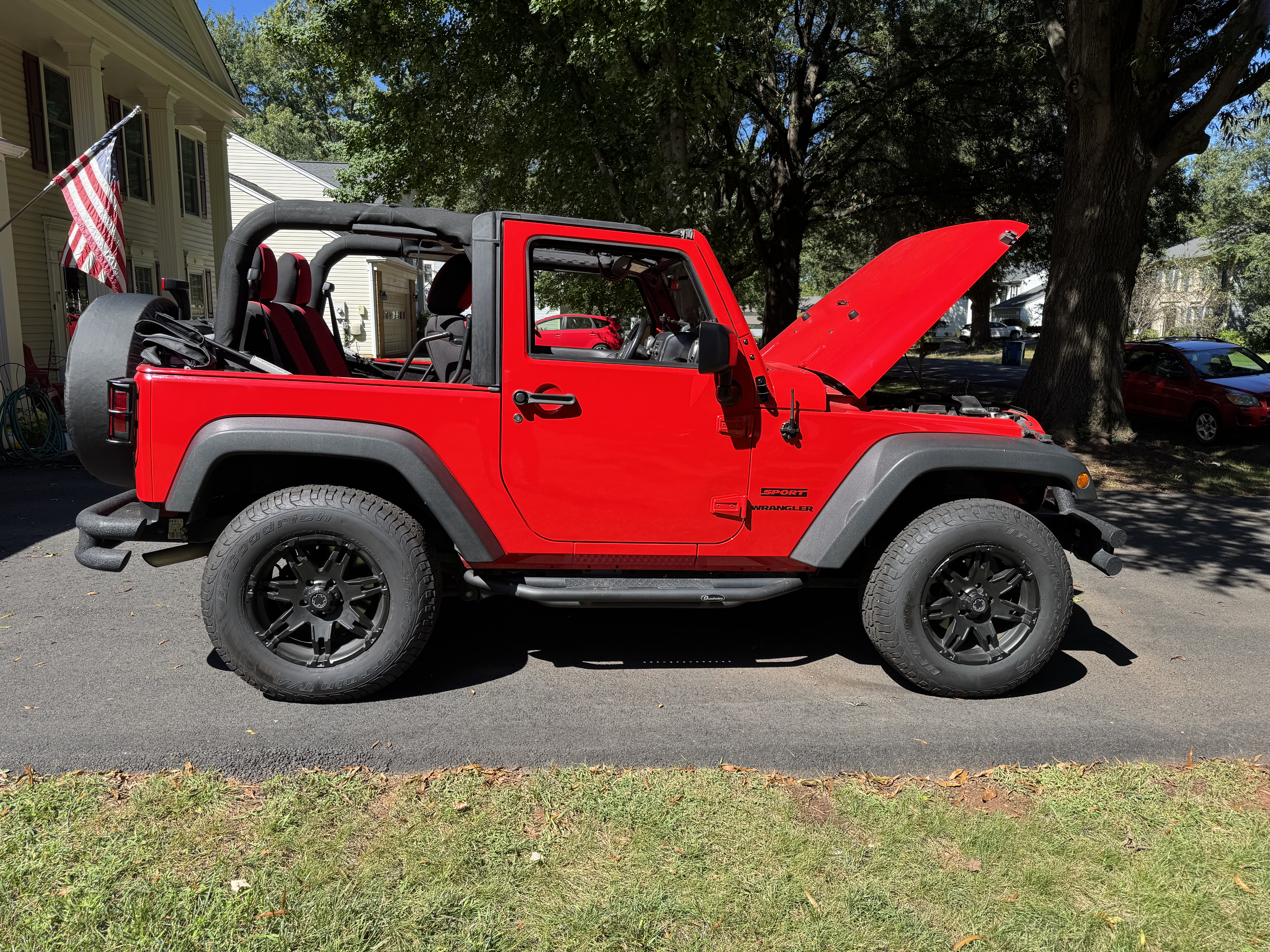 Used 2017 Jeep Wrangler Sport w/ Connectivity Group AWD/4WD image 4