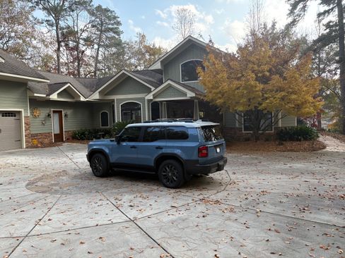 Used 2026 Toyota Land Cruiser image 1