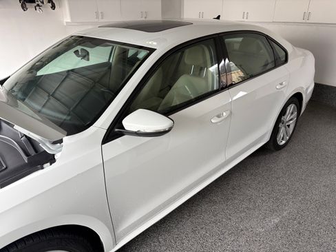 Used 2019 Volkswagen Passat 2.0T Wolfsburg w/ Wheels & Sunroof Package image 5