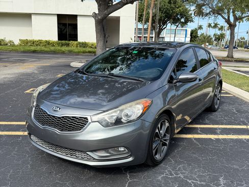 Used 2016 Kia Forte EX image 1