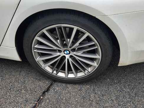 Used 2017 BMW 530i xDrive 530i xDrive Sedan 4D image 11