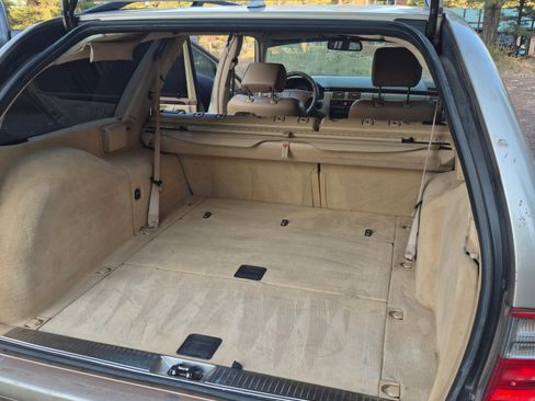 Used 2003 Mercedes-Benz E 320 Wagon image 11