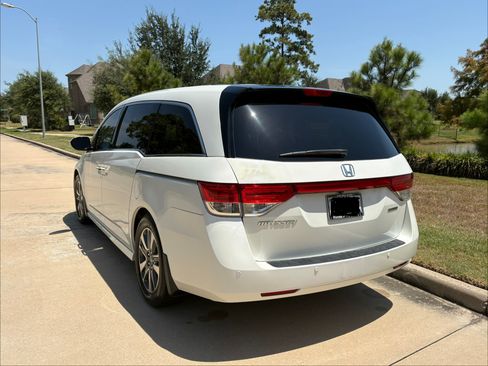 Used 2015 Honda Odyssey Touring image 8