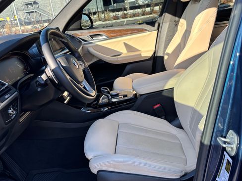 Used 2023 BMW X3 xDrive30i w/ Premium Package image 17