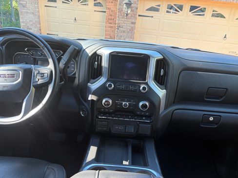 Used 2019 GMC Sierra 1500 SLT w/ SLT Premium Plus Package RWD image 26