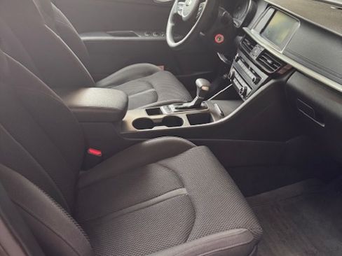 Used 2019 Kia Optima LX w/ LX 17" Wheel Package FWD image 10