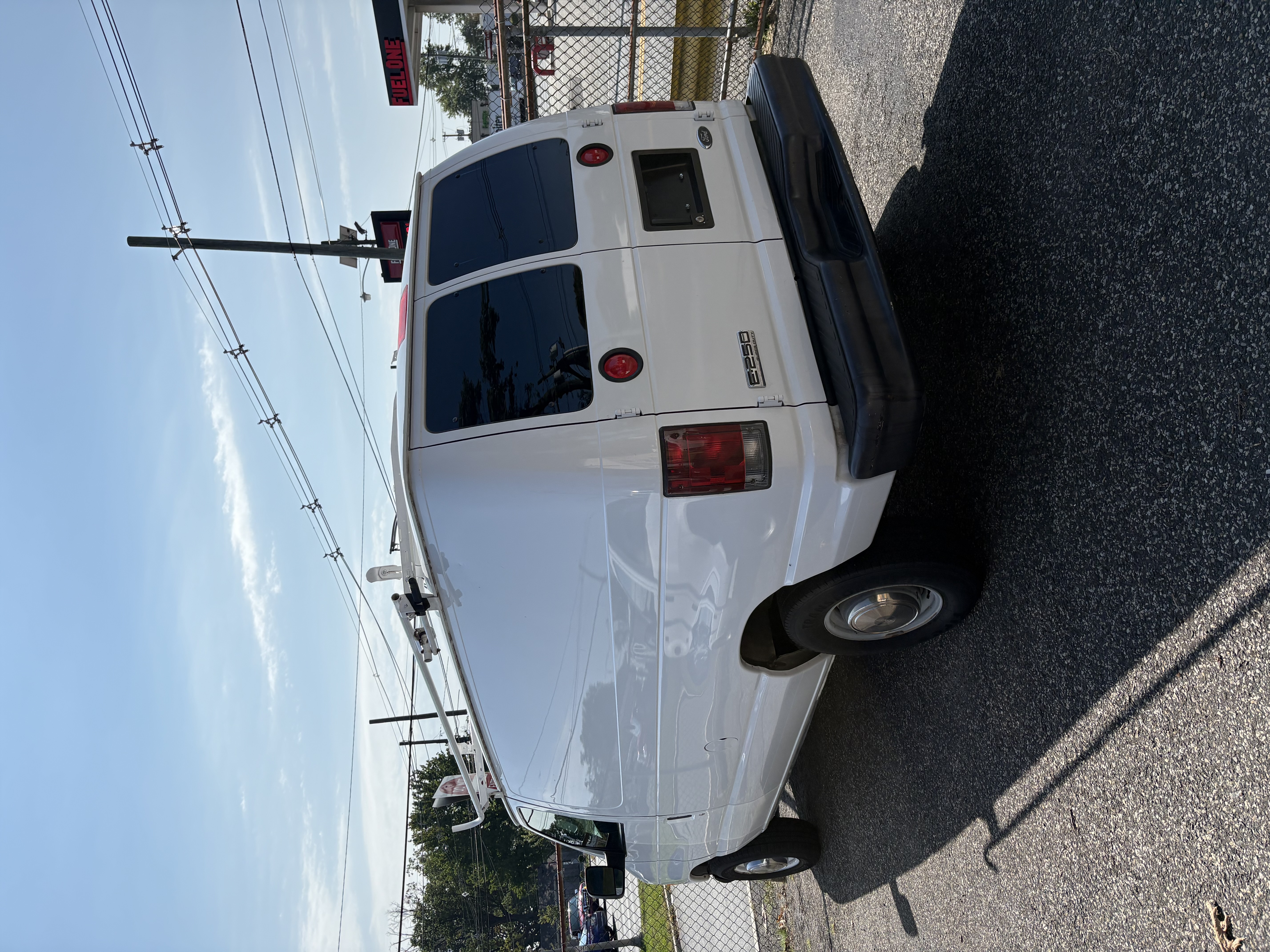 Used 2007 Ford E-250 and Econoline 250 RWD image 8