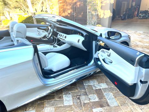 Used 2019 Mercedes-Benz S 63 AMG 4MATIC Cabriolet image 2