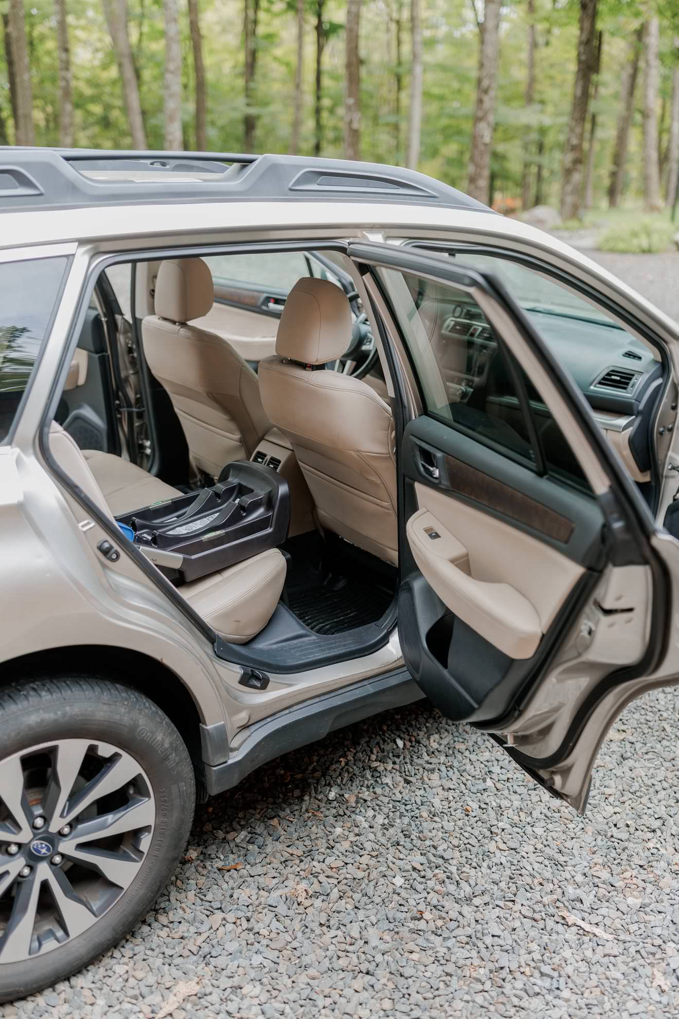 Used 2016 Subaru Outback 2.5i Limited AWD/4WD image 4