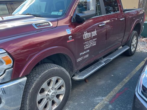 Used 2019 RAM 2500 Laramie image 1