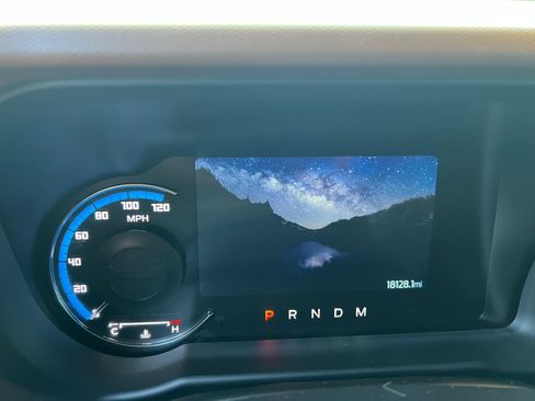 Used 2024 Ford Bronco Outer Banks image 10