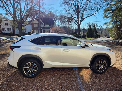 Used 2015 Lexus NX 200t F Sport image 10