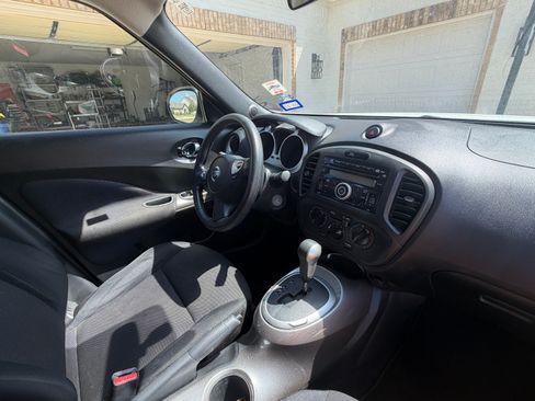Used 2012 Nissan Juke S FWD image 14